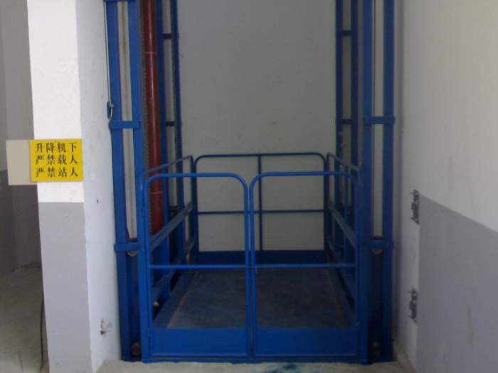 鋁合金升降機|導軌式升降機鋼絲繩液壓自動調(diào)整裝置